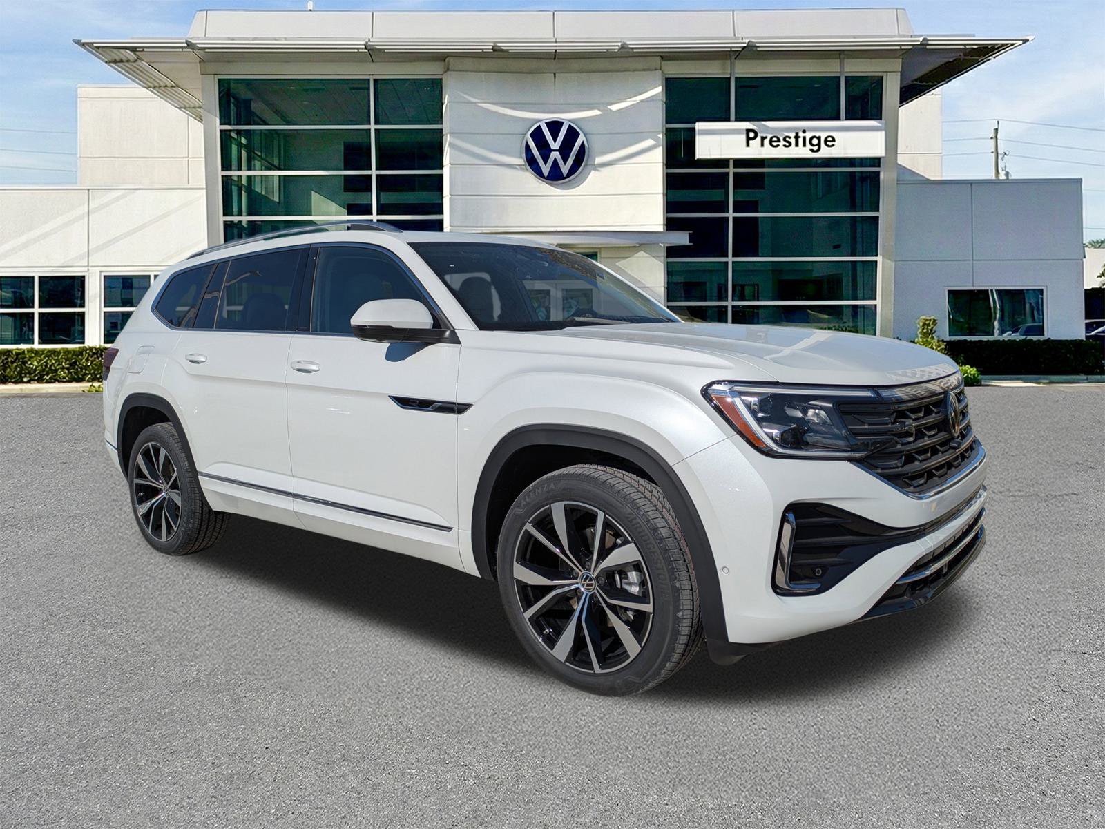 New 2026 Volkswagen Atlas SEL Premium R-Line