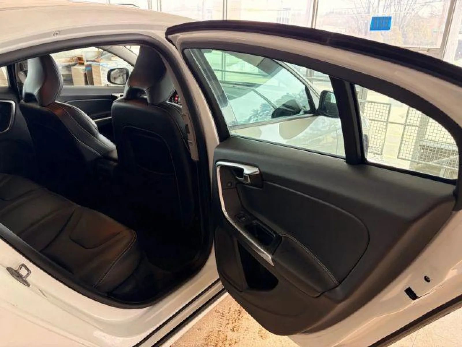 Used 2017 Volvo S60 T5 Dynamic w/ Vision Package AWD/4WD image 18