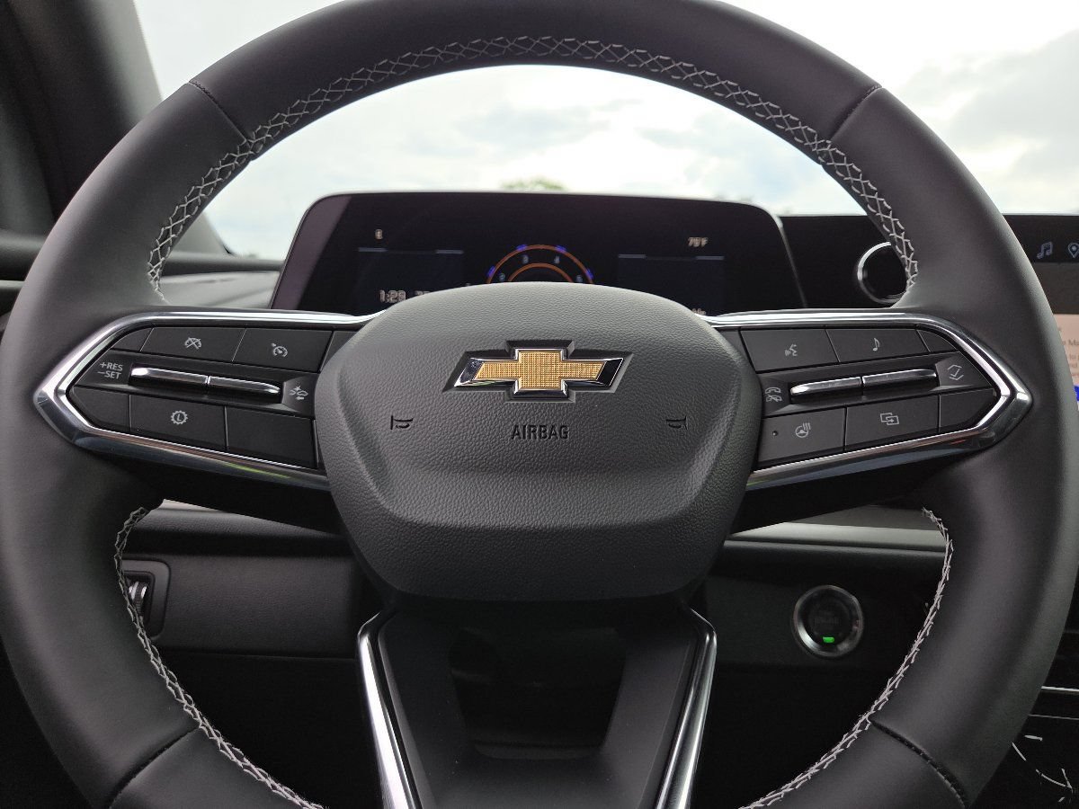 New 2027 Chevrolet Traverse LT AWD/4WD image 33
