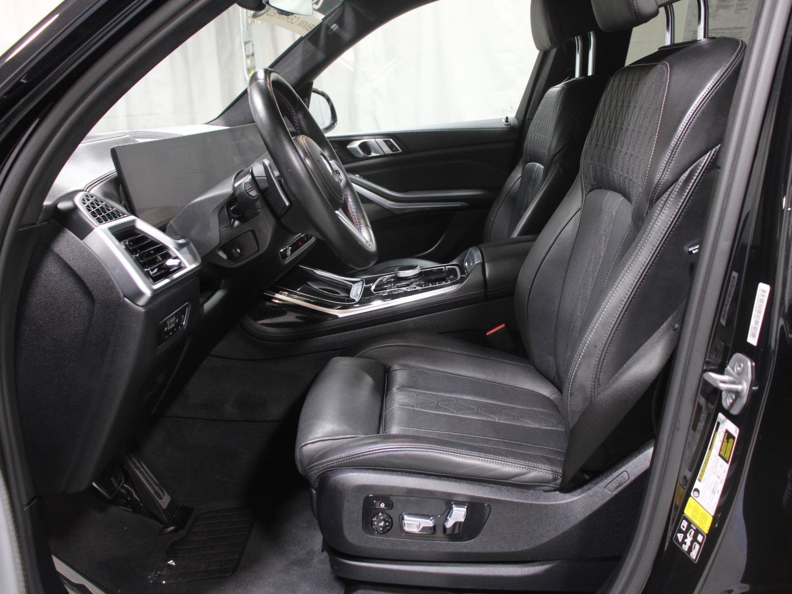 Certified 2023 BMW X7 M60i w/ Executive Package image 13