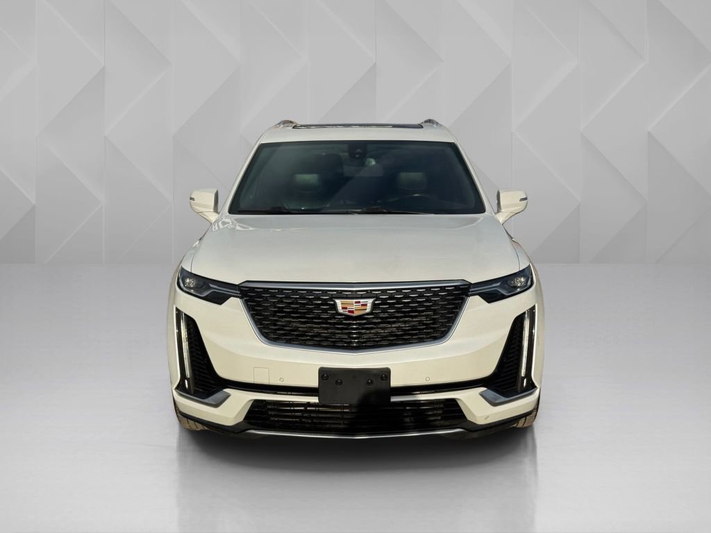 Used 2023 Cadillac XT6 Luxury FWD image 2