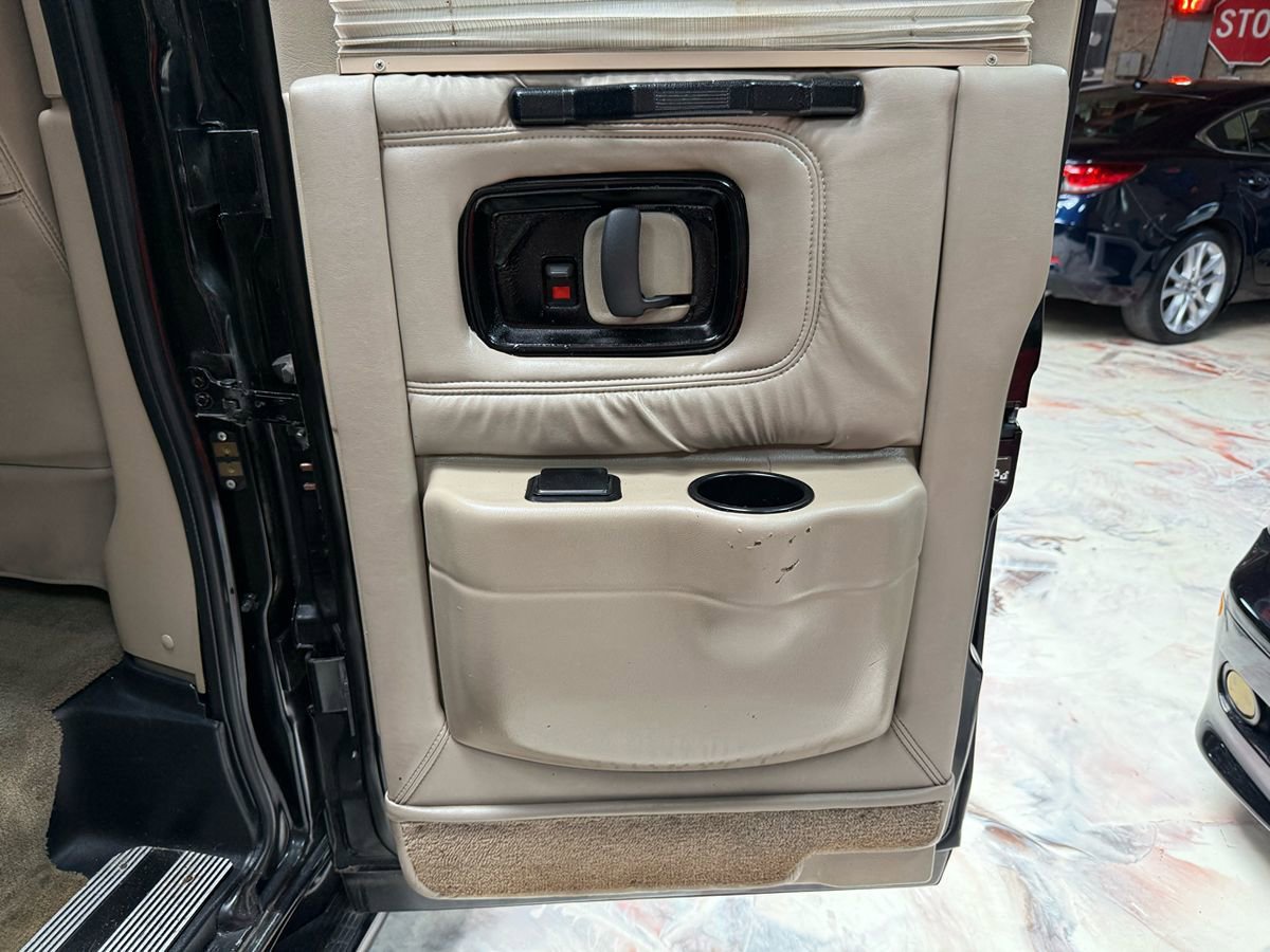 Used 2007 Chevrolet Express 1500 w/ Preferred Equipment Group RWD image 33