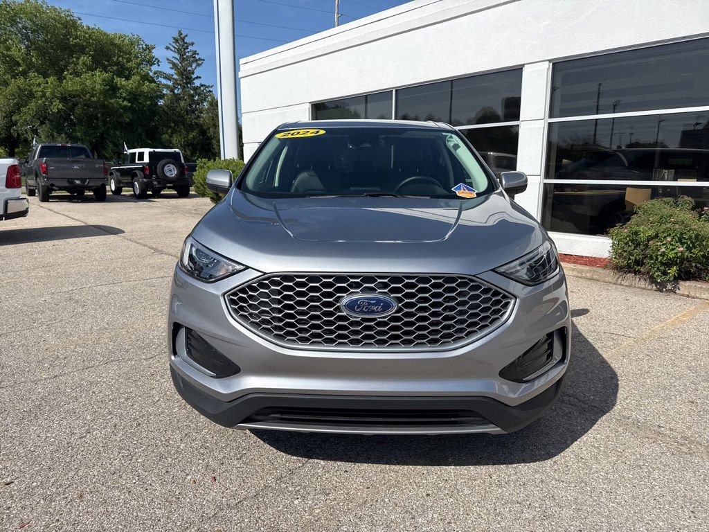 Used 2024 Ford Edge SEL AWD/4WD image 5
