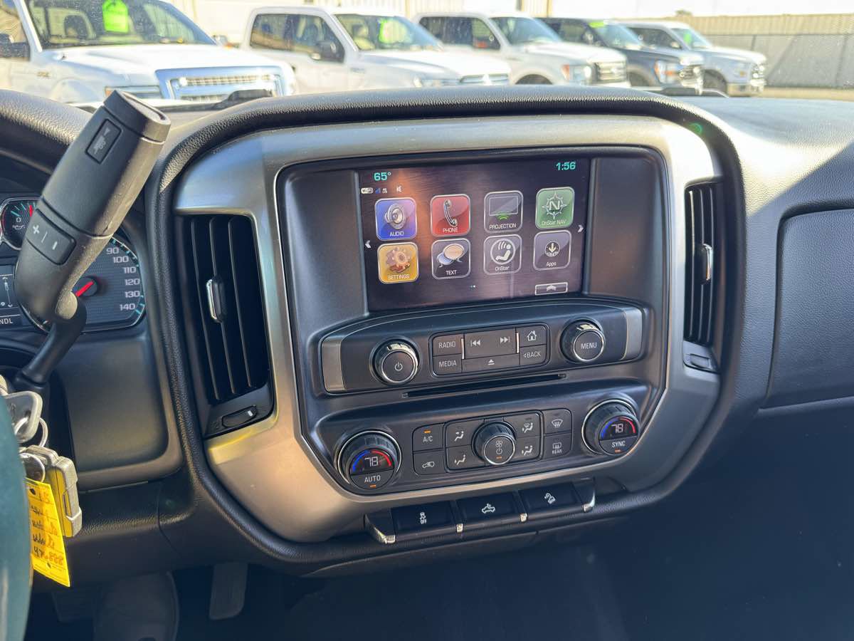 Used 2018 Chevrolet Silverado 1500 LT w/ All Star Edition AWD/4WD image 29