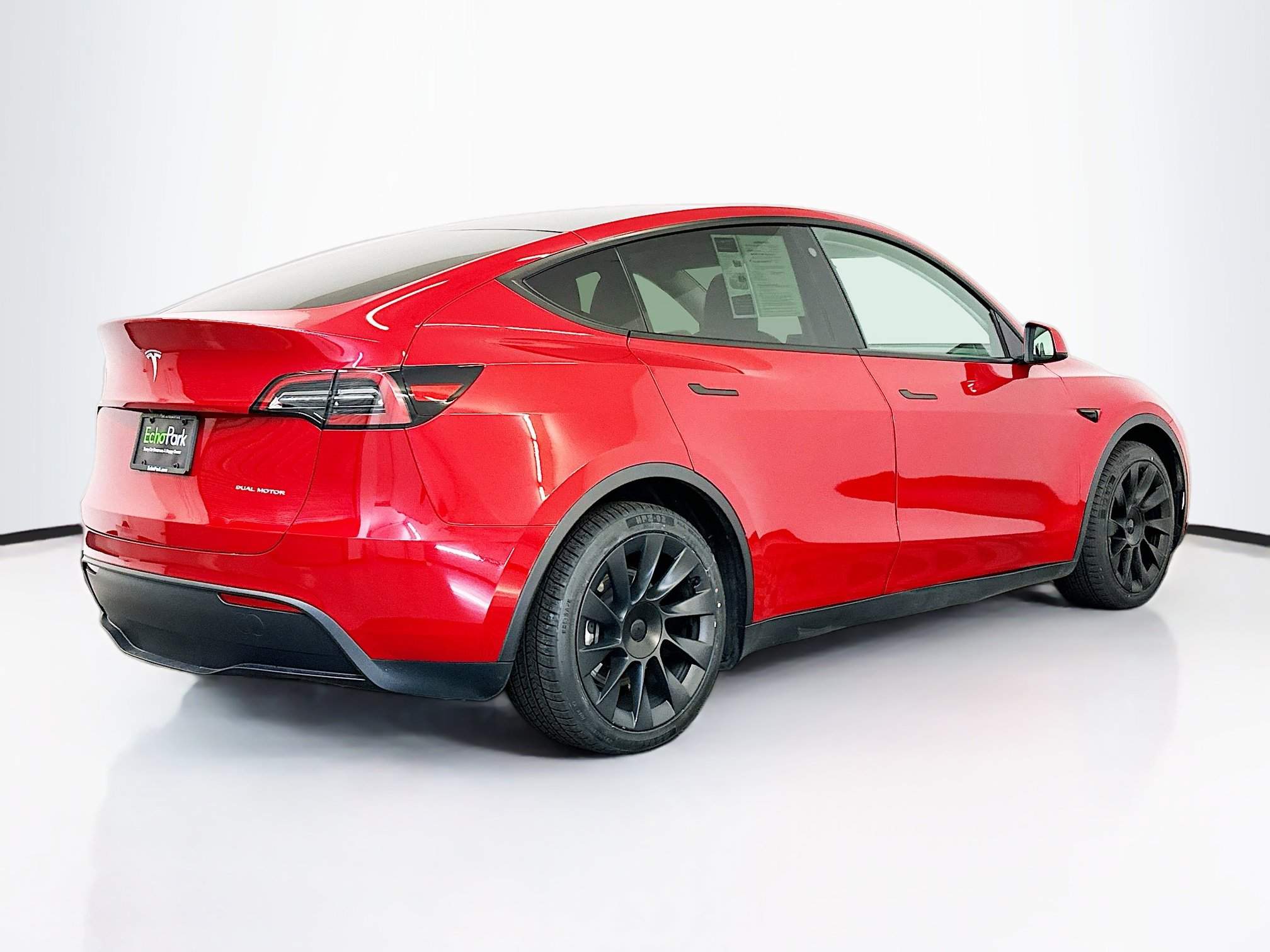 Used 2023 Tesla Model Y Long Range image 9