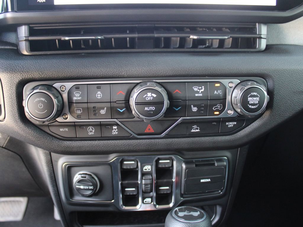 New 2025 Jeep Wrangler Sport S image 24