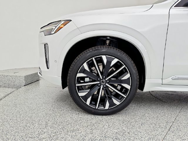 New 2026 Volvo XC90 B6 Plus w/ Protection Package Premier AWD/4WD image 30