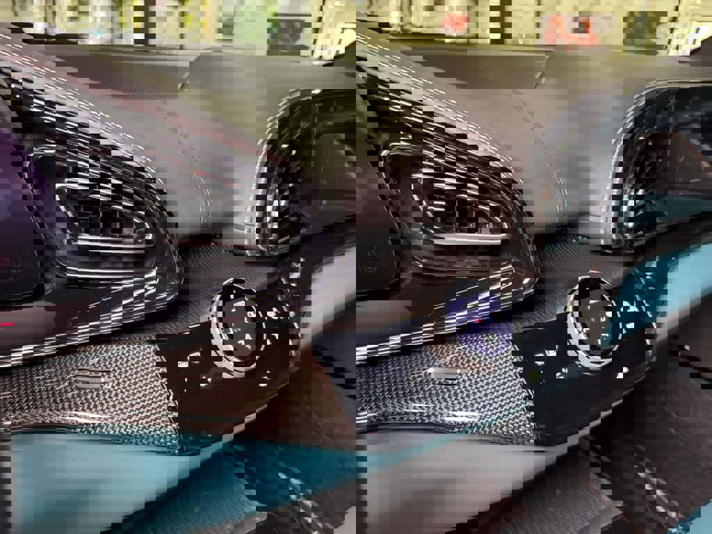 Used 2024 Ferrari Purosangue image 22