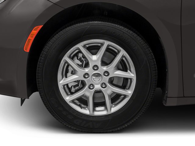 Used 2018 Chrysler Pacifica L image 7