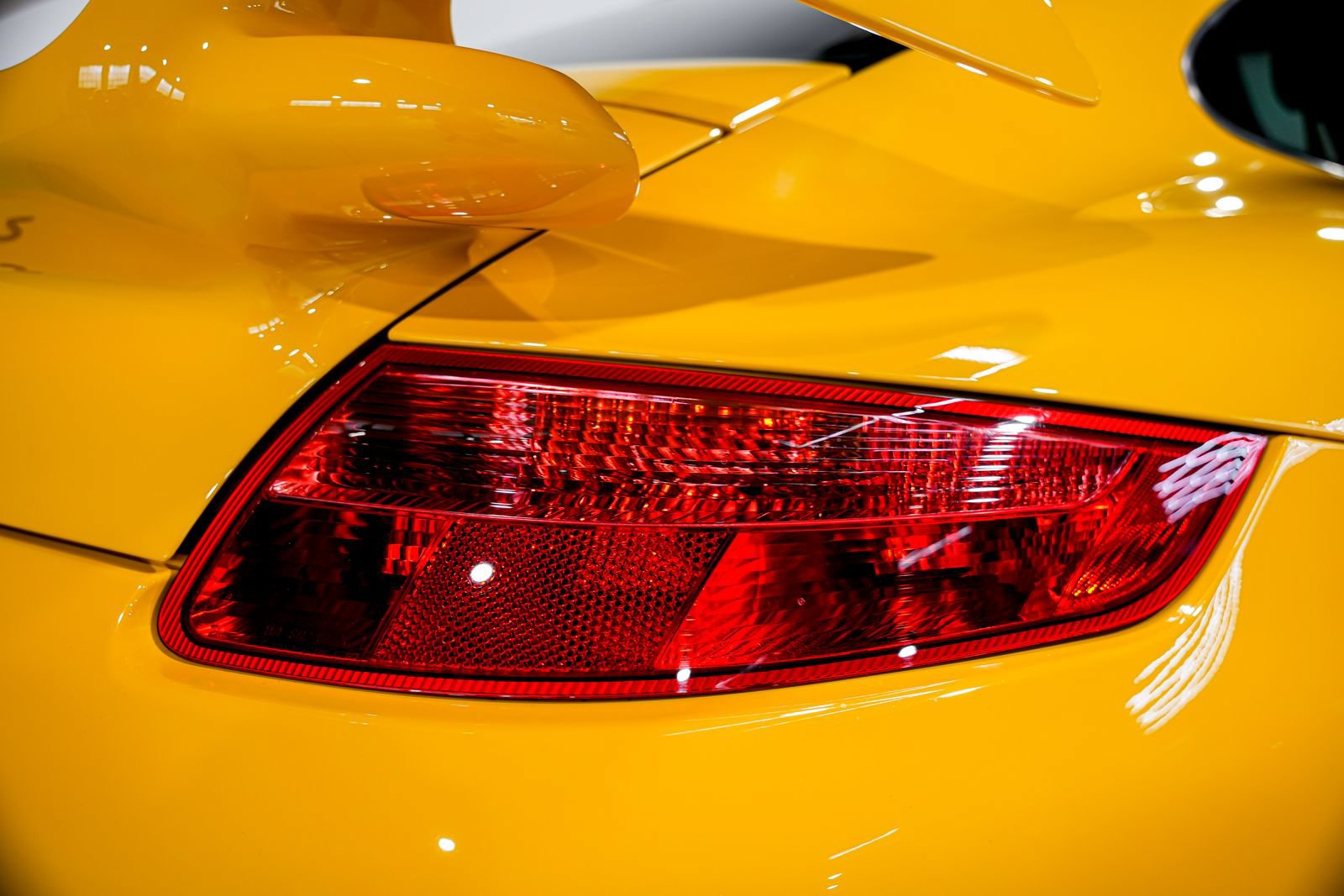 Used 2008 Porsche 911 GT2 RWD image 29