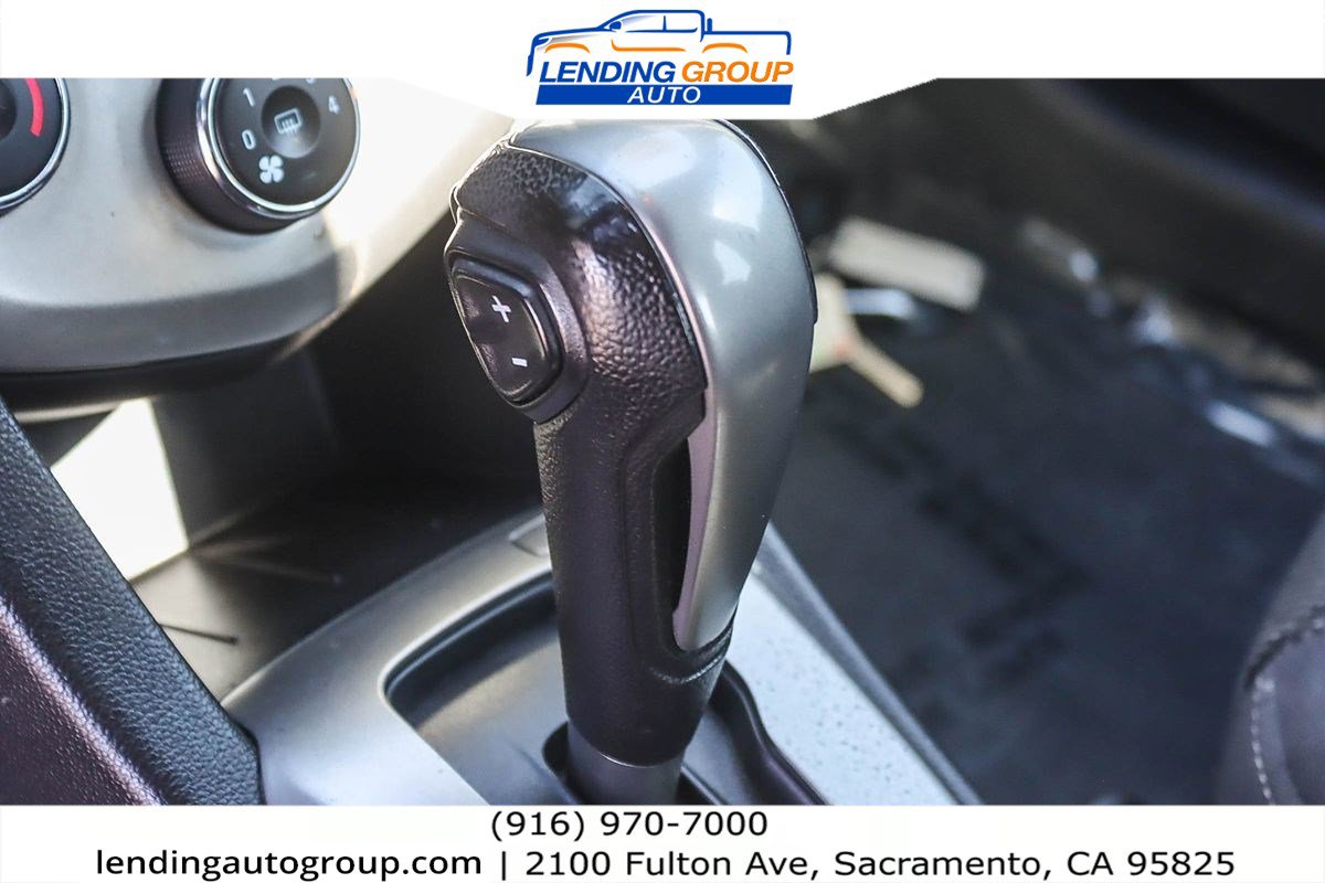 Used 2014 Chevrolet Sonic LT image 17