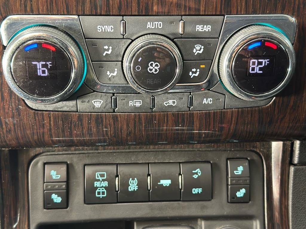 Used 2017 Chevrolet Traverse LT image 19