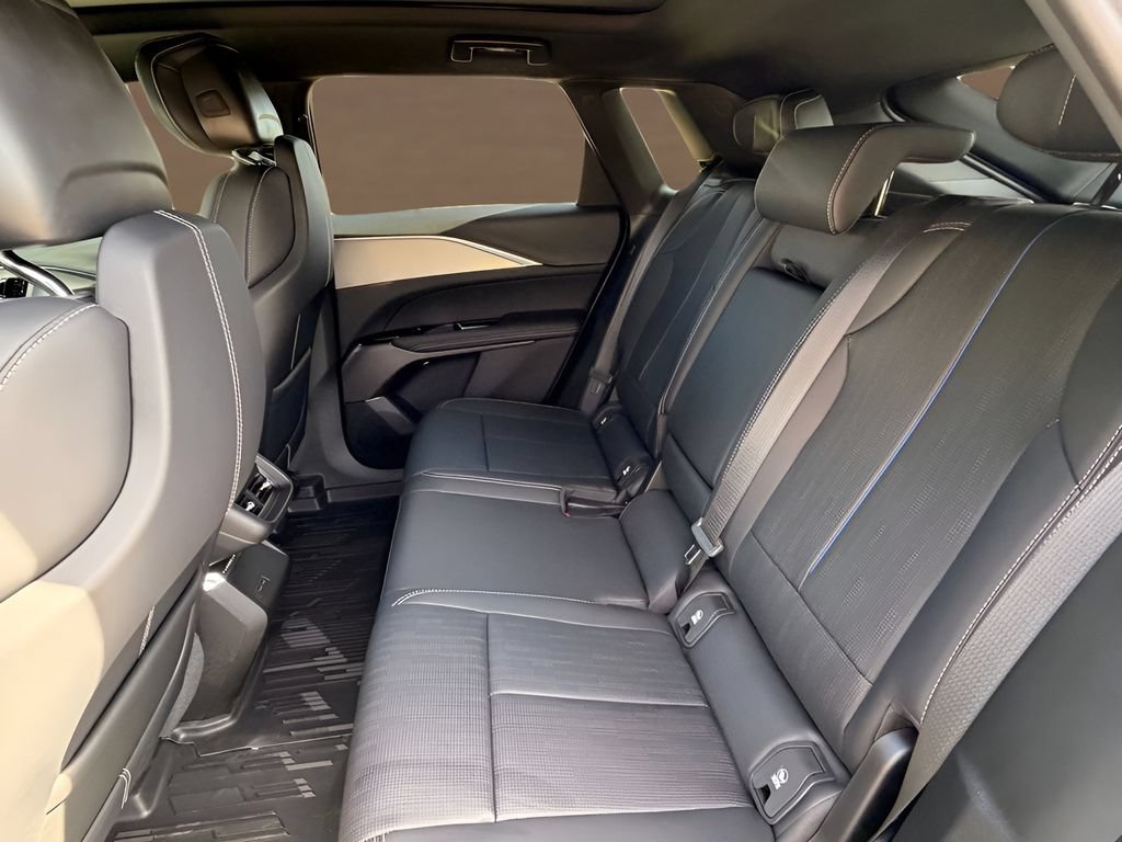 New 2027 Cadillac Lyriq Sport RWD image 19