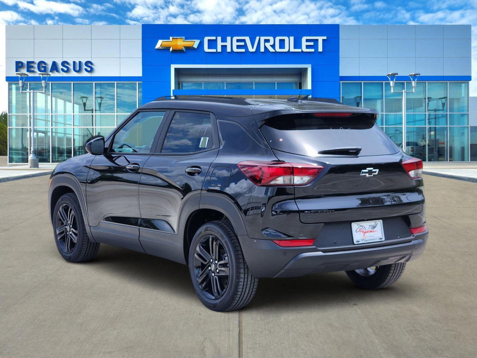 New 2026 Chevrolet TrailBlazer LT w/ Convenience Package FWD image 4