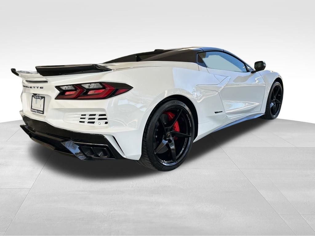 Used 2025 Chevrolet Corvette E-Ray w/ ZER Performance Package image 3