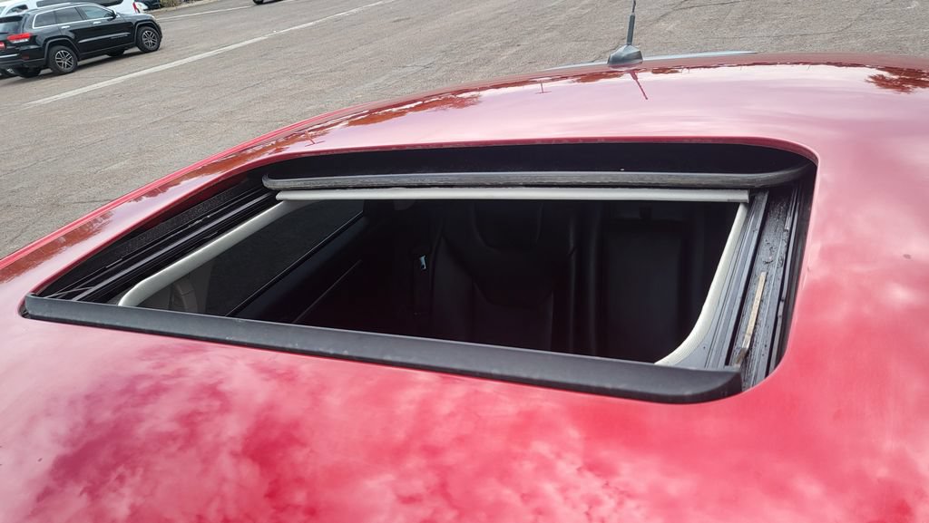 Used 2020 Ford Fusion Energi Titanium FWD image 40