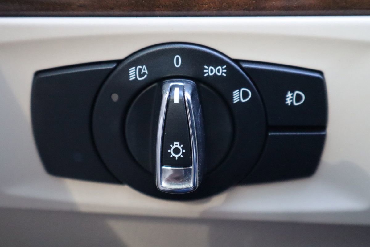 Used 2010 BMW 328i xDrive xDrive image 27