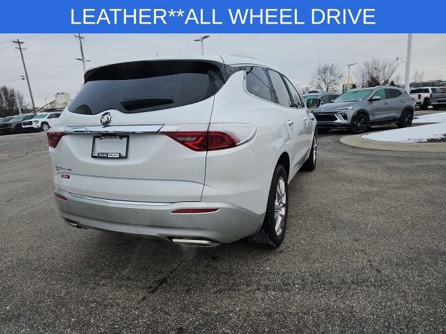 Used 2023 Buick Enclave Premium image 16
