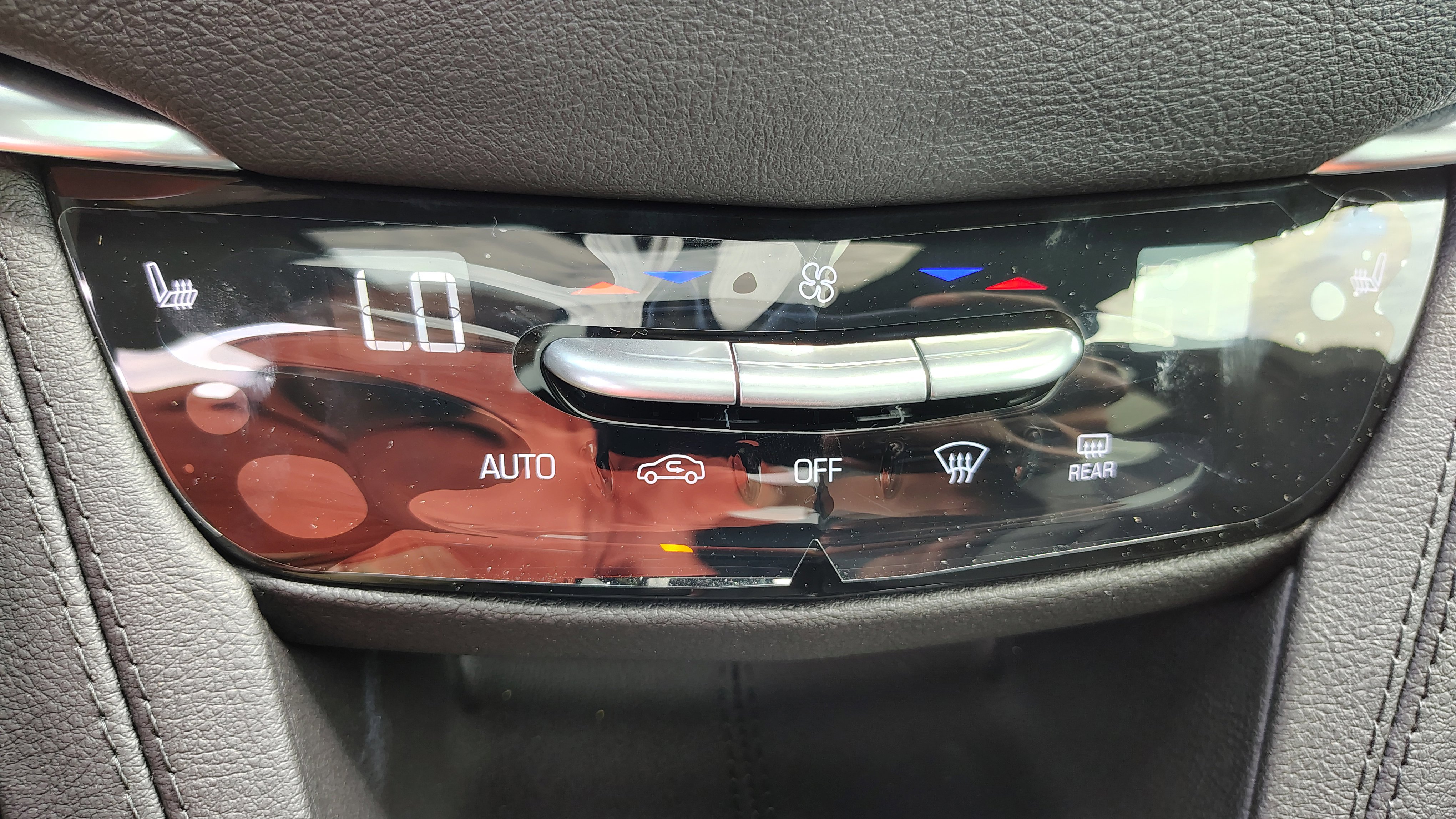 New 2025 Cadillac XT6 Luxury image 27