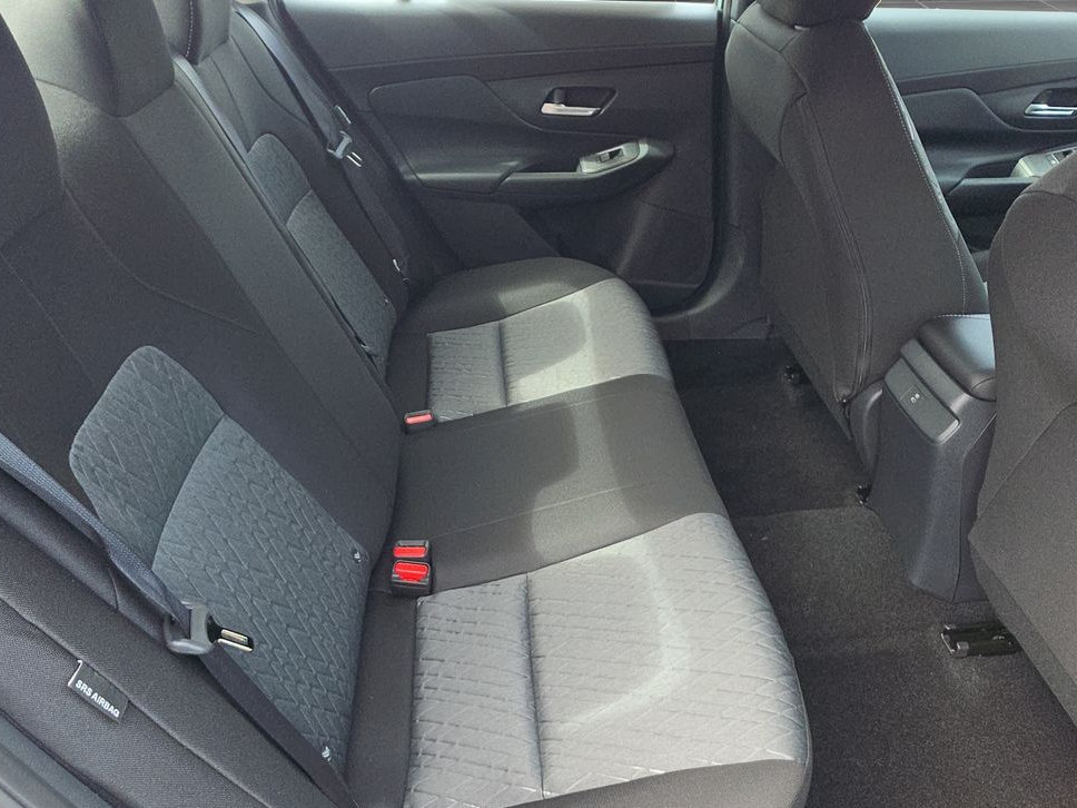 New 2027 Nissan Sentra SV w/ SV Convenience Package FWD image 24