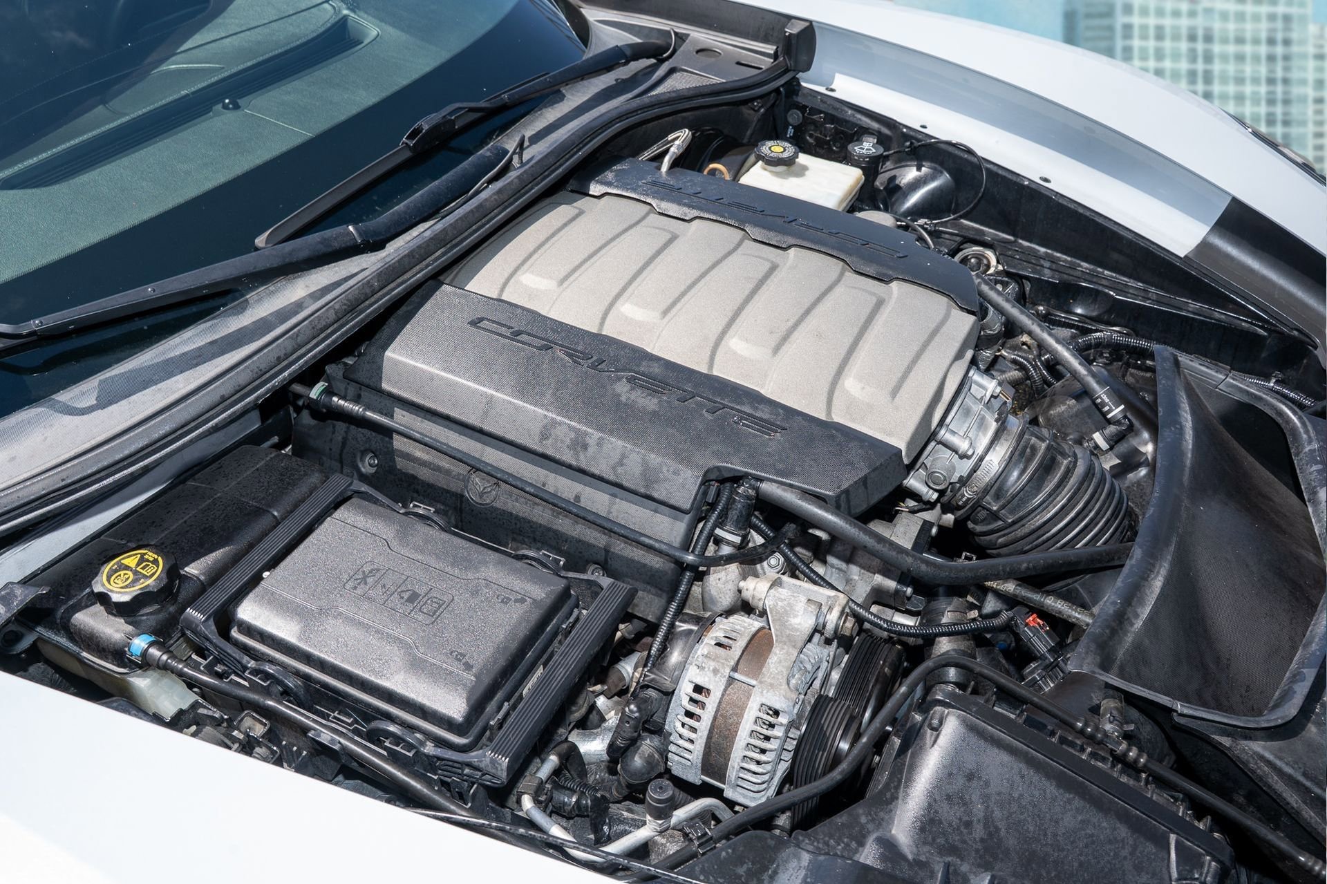 Used 2019 Chevrolet Corvette Stingray Coupe w/ 1LT image 29