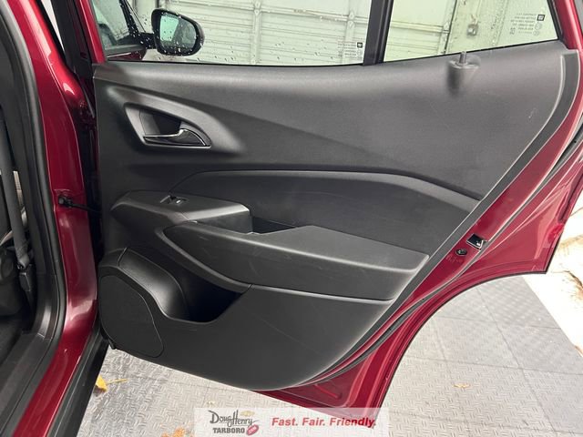 Used 2025 Chevrolet Trax LT image 35