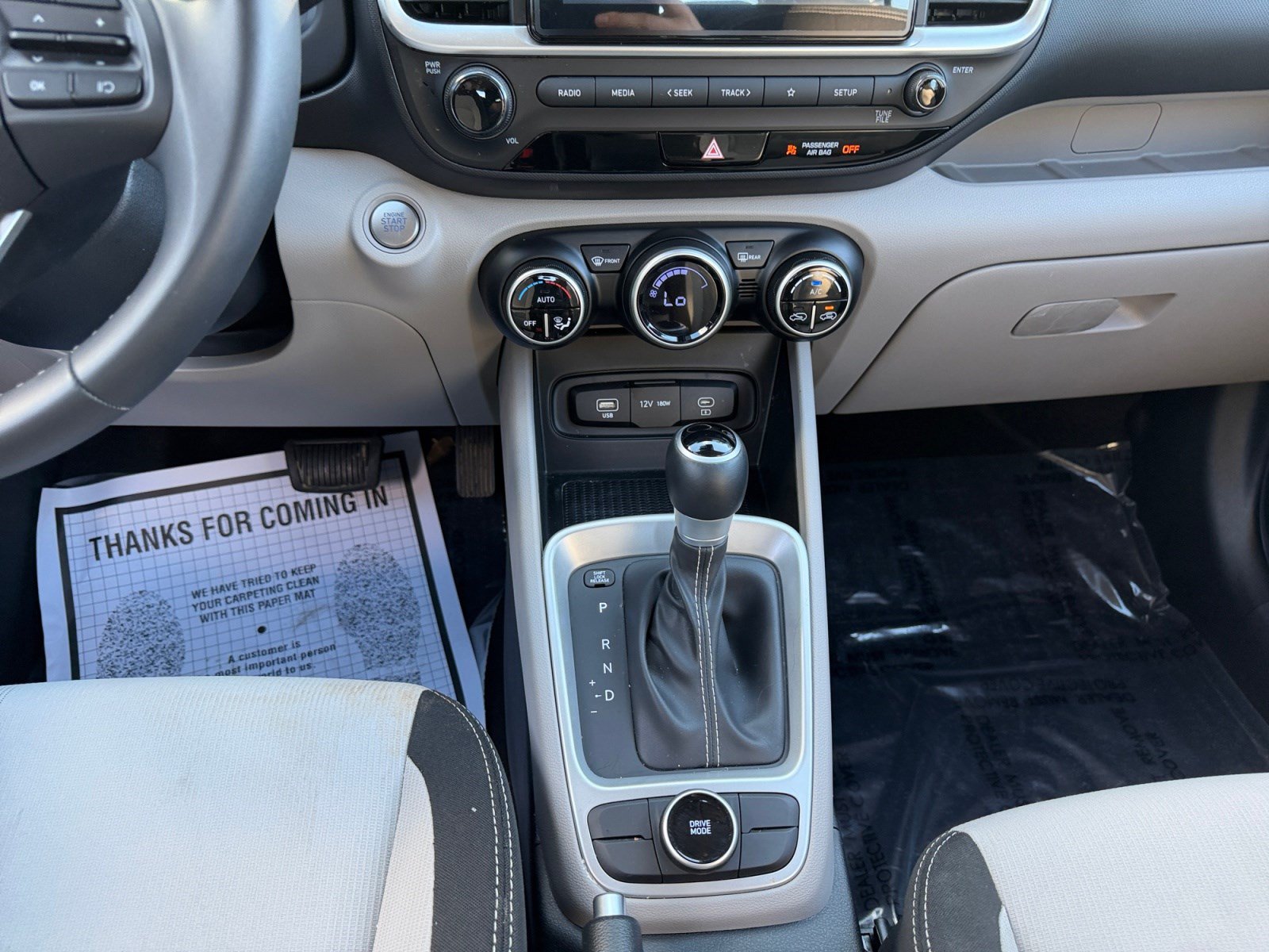 Certified 2025 Hyundai Venue SEL FWD image 13
