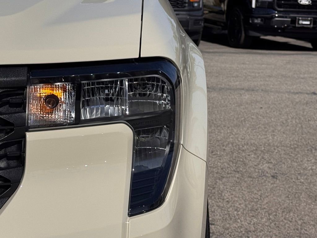 Used 2025 Ford Maverick XLT w/ XLT Luxury Package image 8