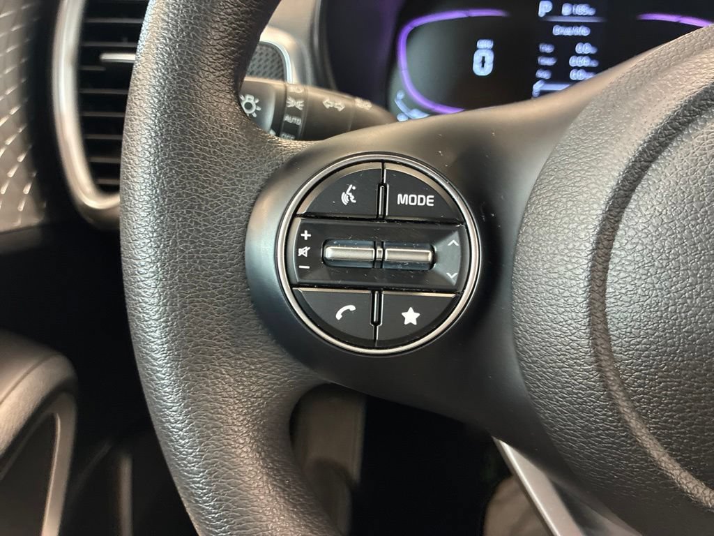 Certified 2023 Kia Soul LX w/ Option Group 015 FWD image 24