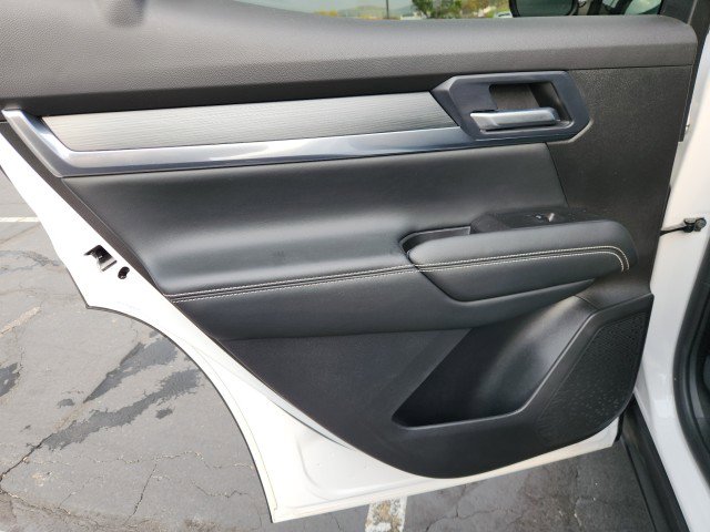 Used 2025 GMC Terrain Elevation image 23