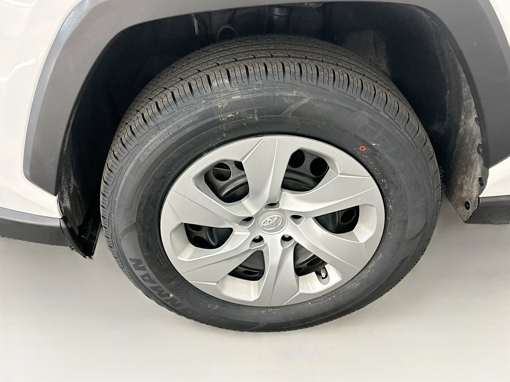 Used 2024 Toyota RAV4 LE image 11