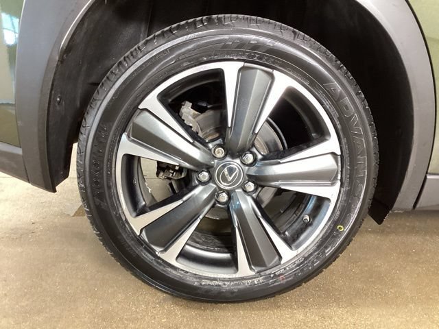 Used 2020 Lexus UX 250h w/ Premium Package AWD/4WD image 39
