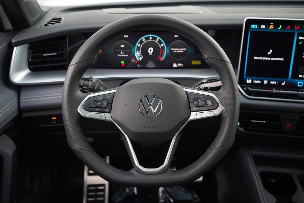 New 2026 Volkswagen Tiguan SE R-Line FWD image 10