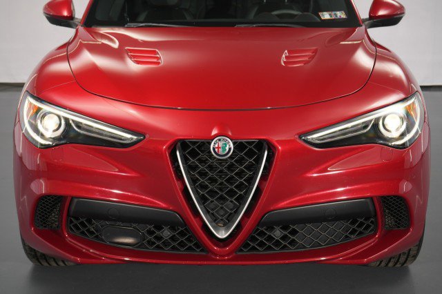 Used 2018 Alfa Romeo Stelvio Quadrifoglio w/ Driver Assist Dynamic Package image 9