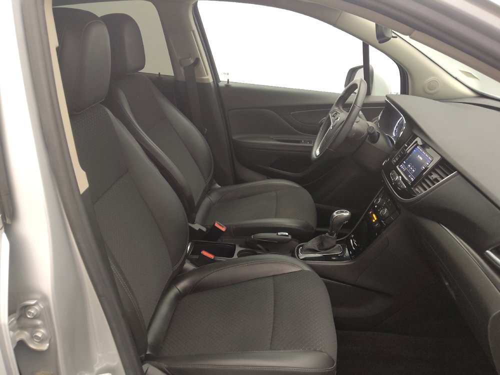 Used 2022 Buick Encore Preferred w/ Safety Package AWD/4WD image 21