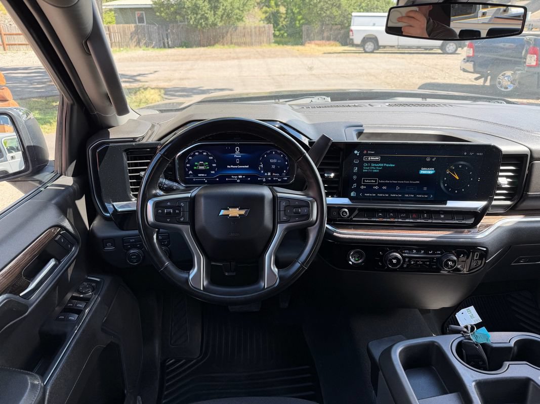 Used 2023 Chevrolet Silverado 1500 LT AWD/4WD image 12
