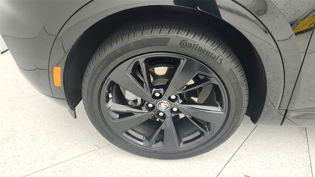 Used 2023 Buick Envision Essence w/ Sport Touring Package image 30