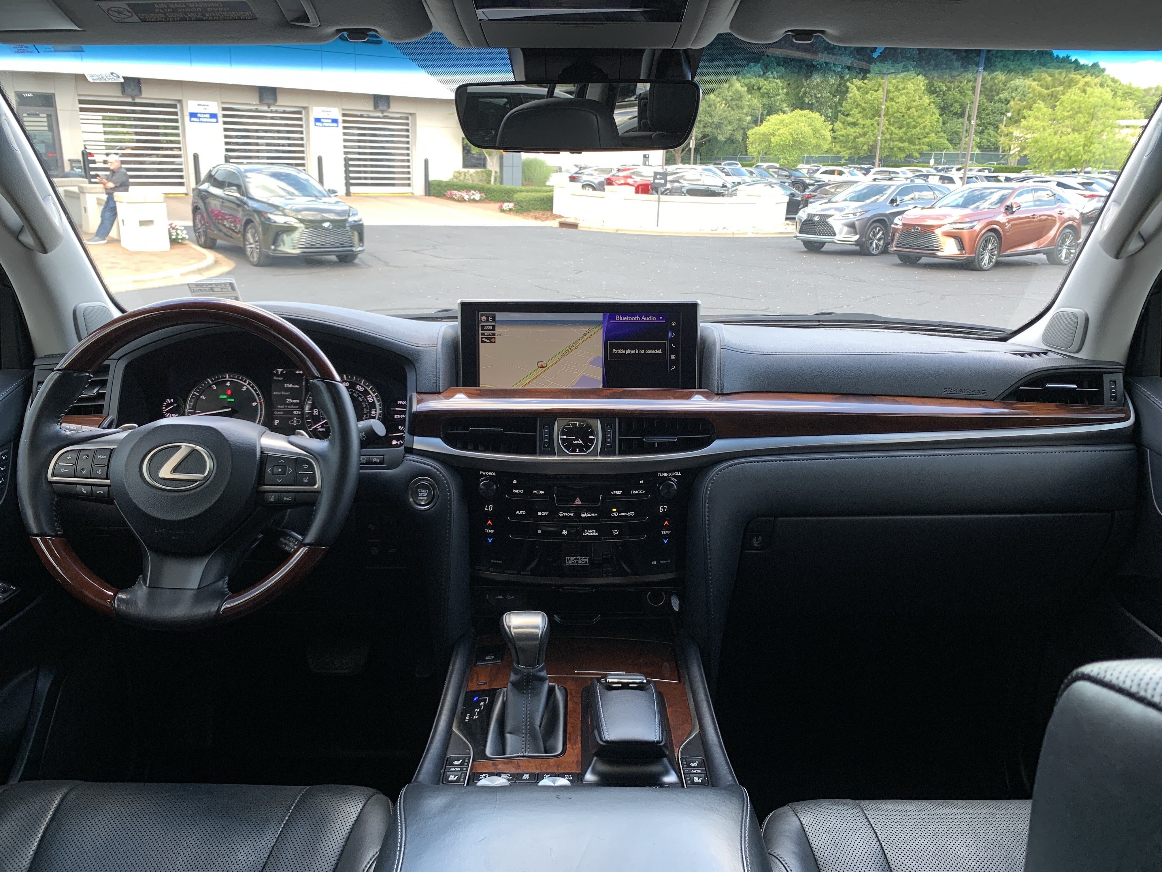 Used 2019 Lexus LX 570 4WD w/ Luxury Package image 30