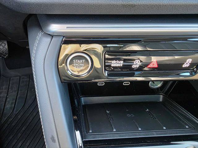 Used 2025 Audi Q5 Premium w/ Convenience Package AWD/4WD image 32