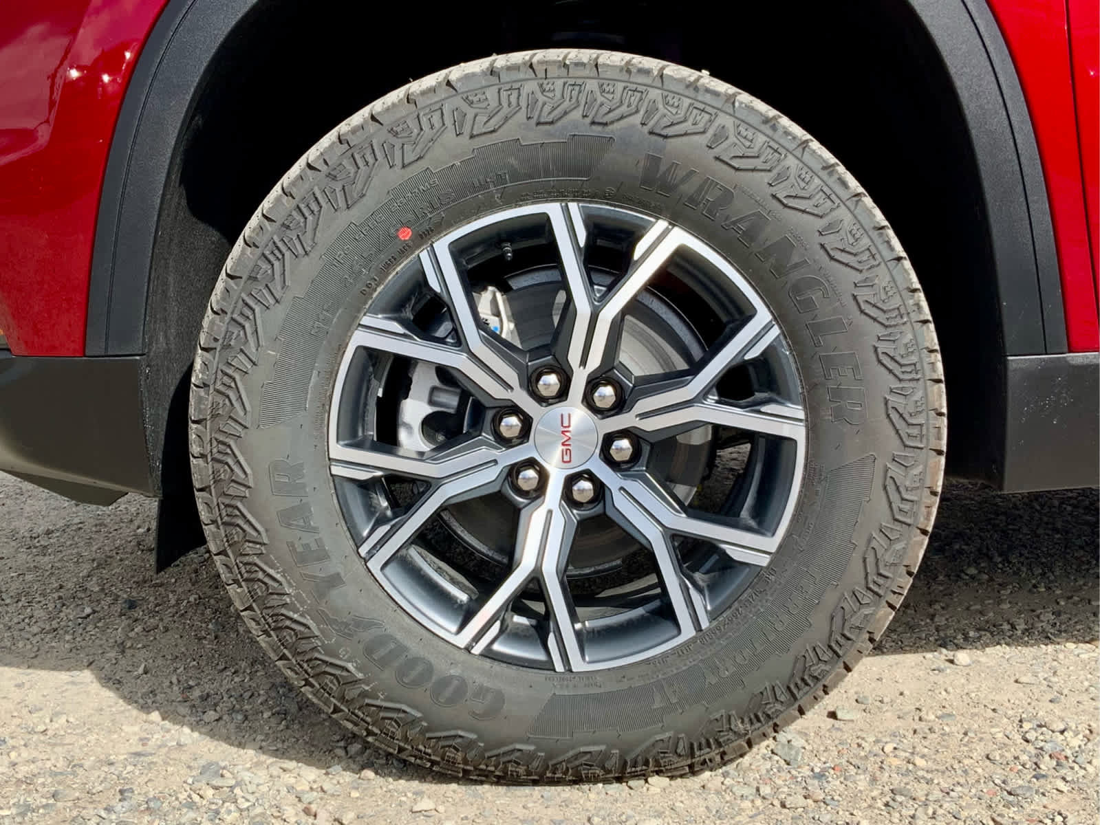 New 2026 GMC Acadia AT4 w/ LPO, Floor Liner Package AWD/4WD image 14