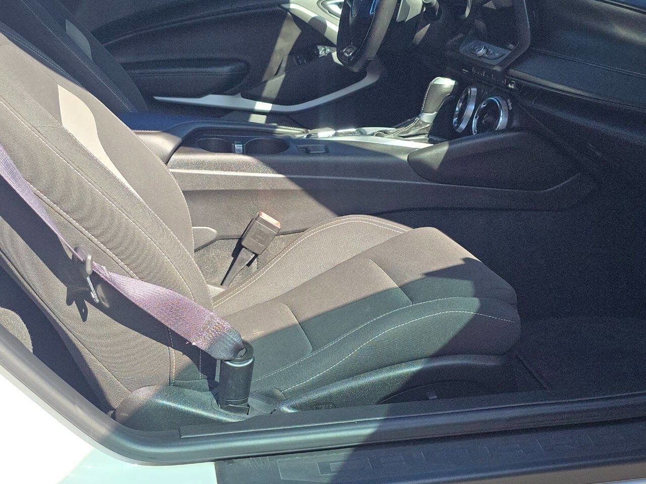 Used 2016 Chevrolet Camaro SS w/ Winter Protection Package image 23