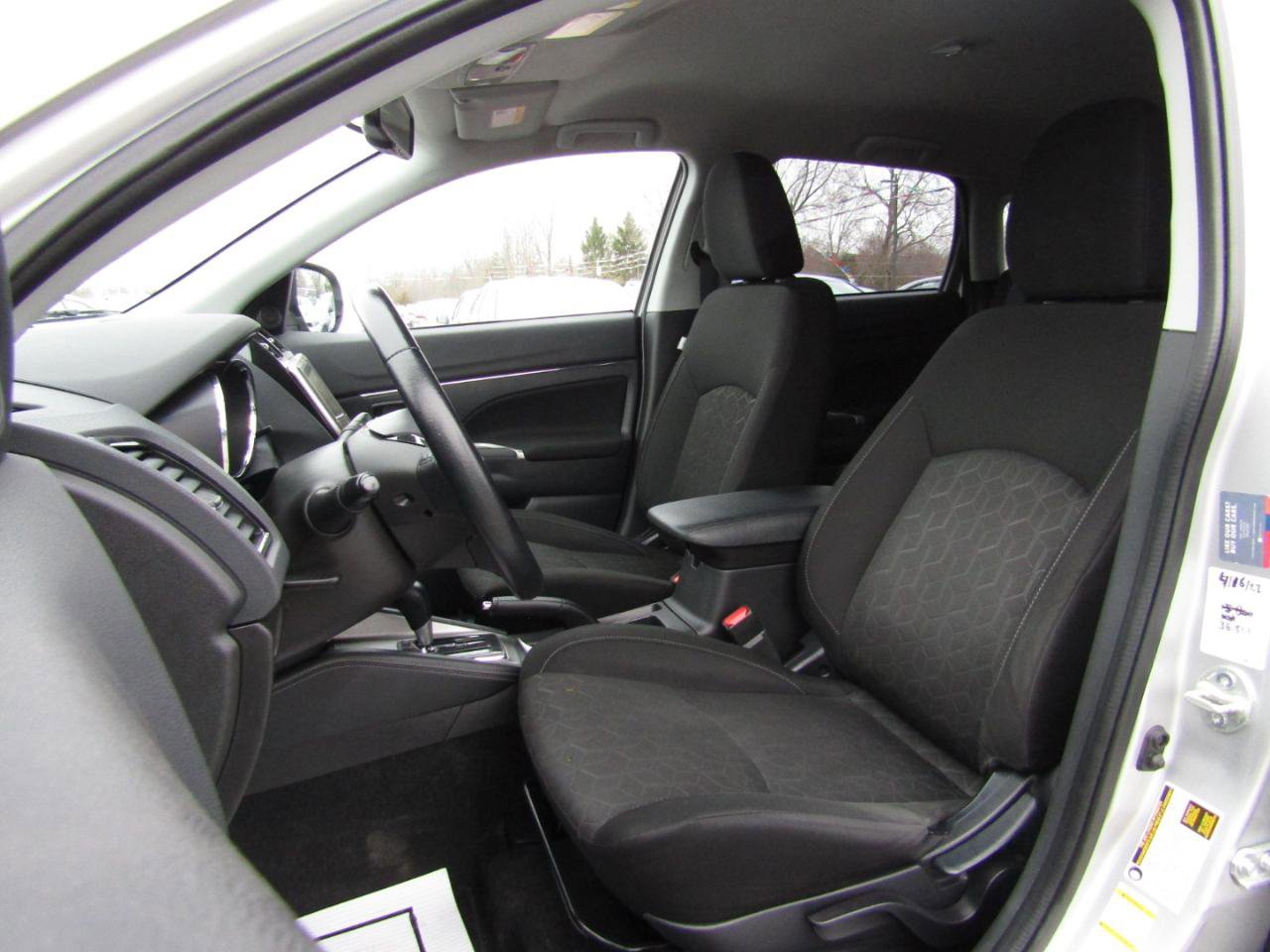 Used 2021 Mitsubishi Outlander Sport SE AWD/4WD image 17