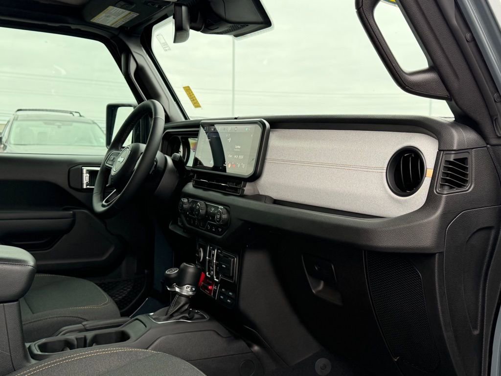 Used 2025 Jeep Gladiator Willys image 18