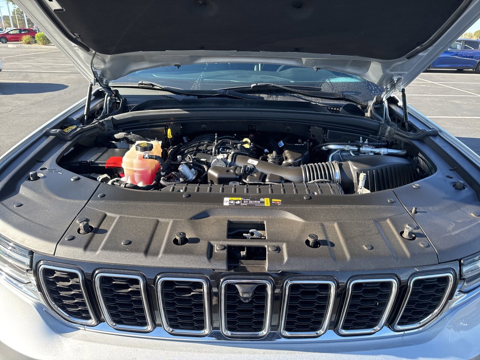 Used 2024 Jeep Grand Cherokee L Limited w/ Luxury Tech Group II image 22