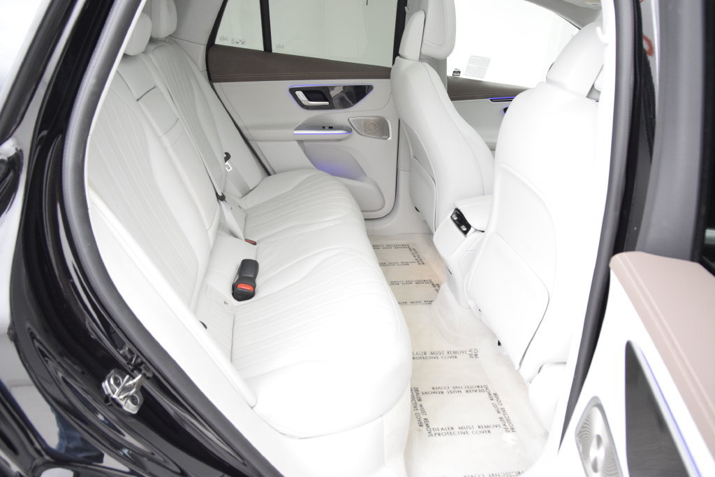 Certified 2023 Mercedes-Benz EQE 500 4MATIC SUV image 19