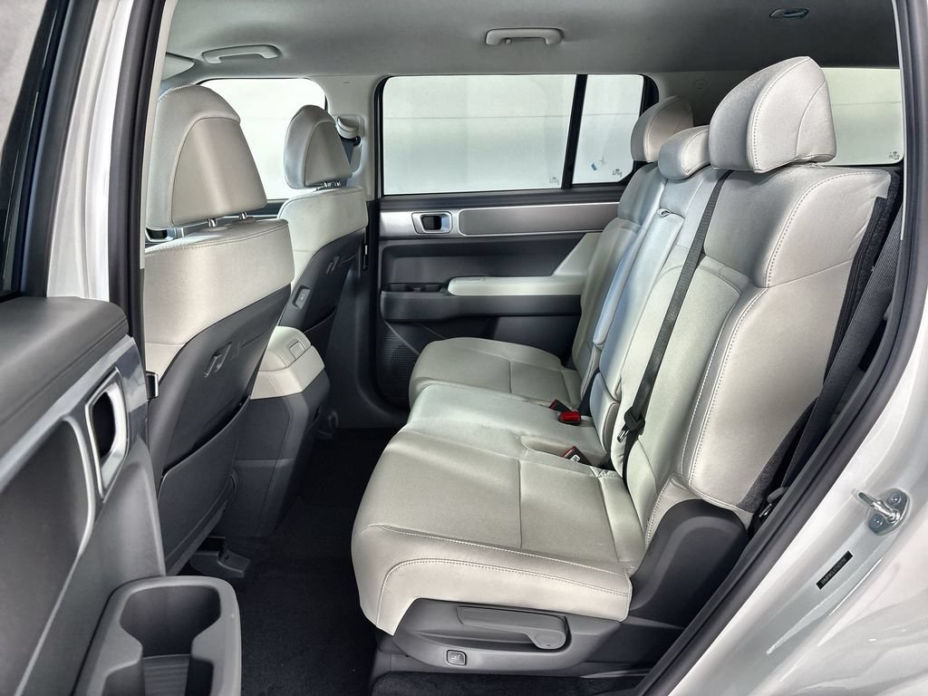 New 2026 Hyundai Santa Fe SE FWD image 24