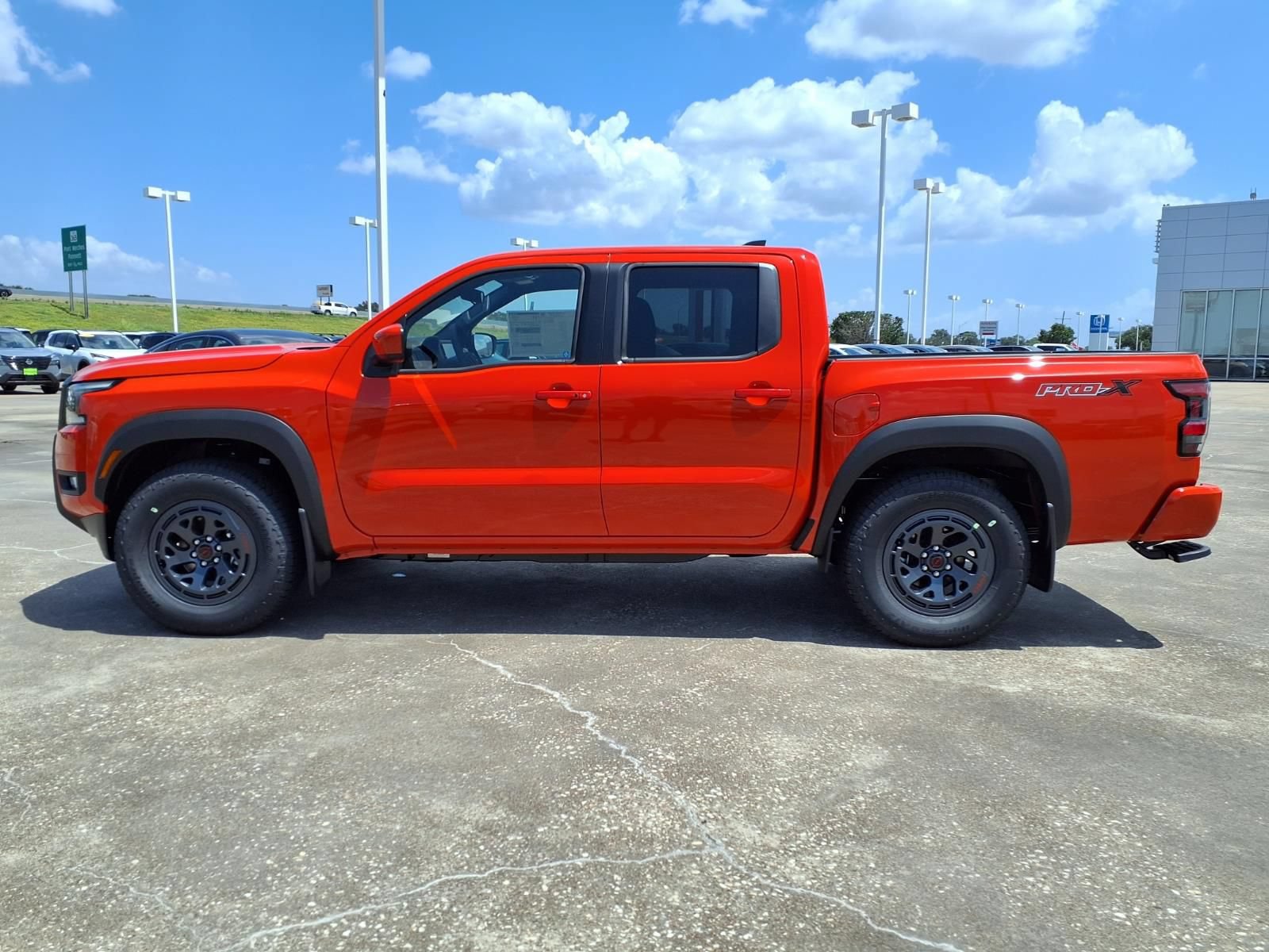 New 2026 Nissan Frontier Pro-X w/ Tow Package RWD image 9