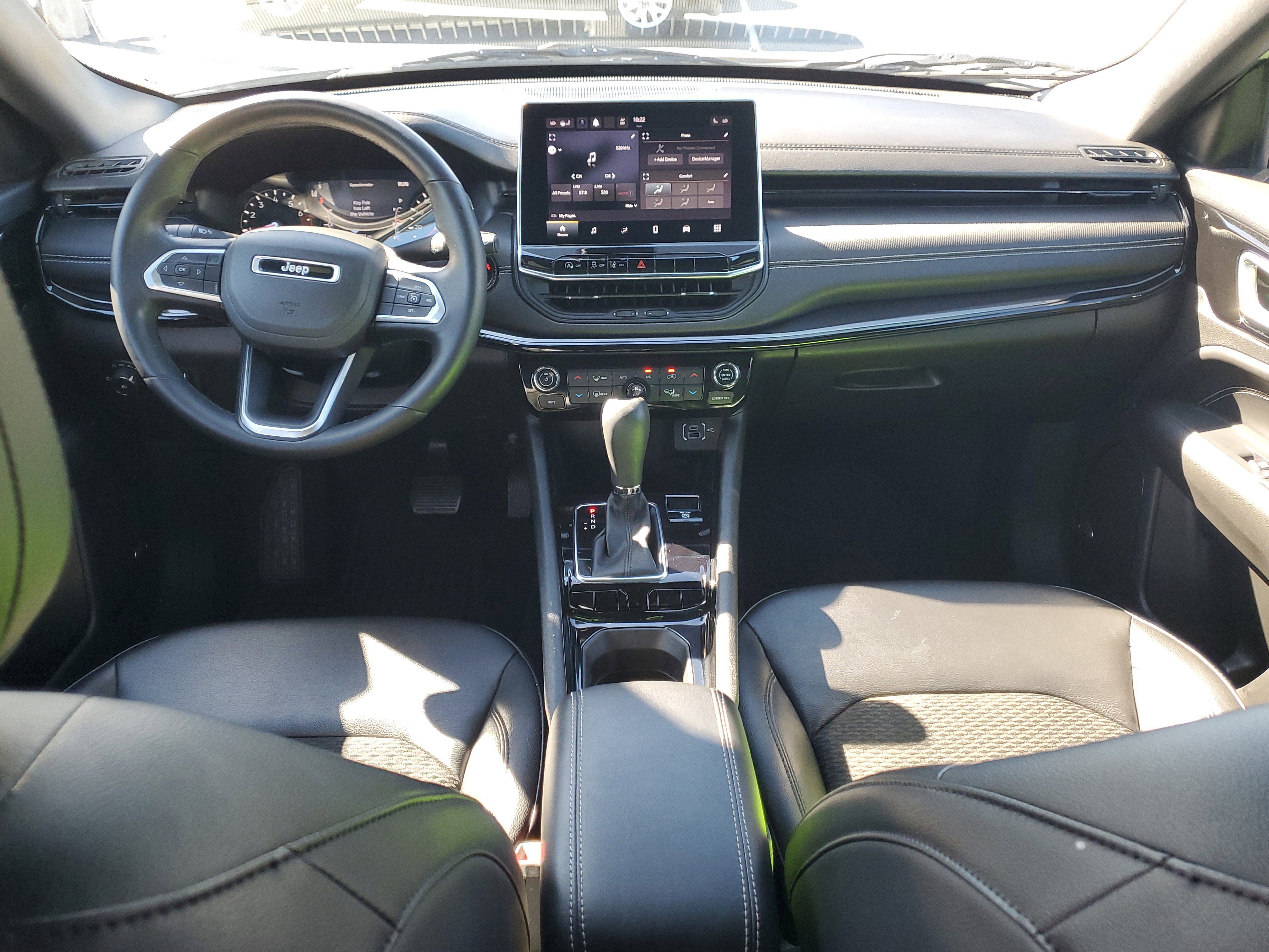 Used 2022 Jeep Compass Altitude w/ Sun and Sound Group image 14