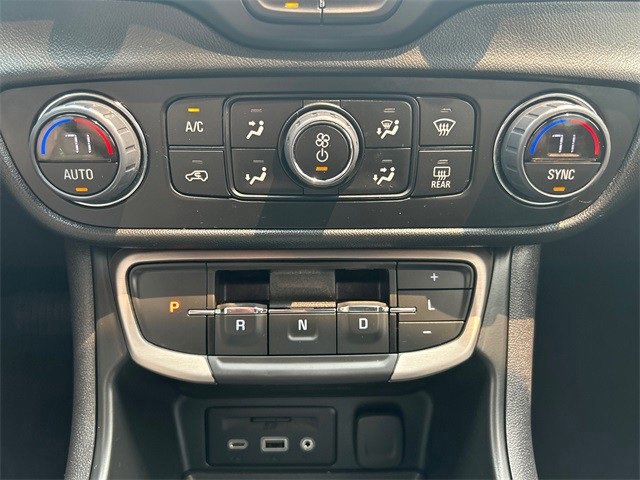 Used 2023 GMC Terrain Denali image 25