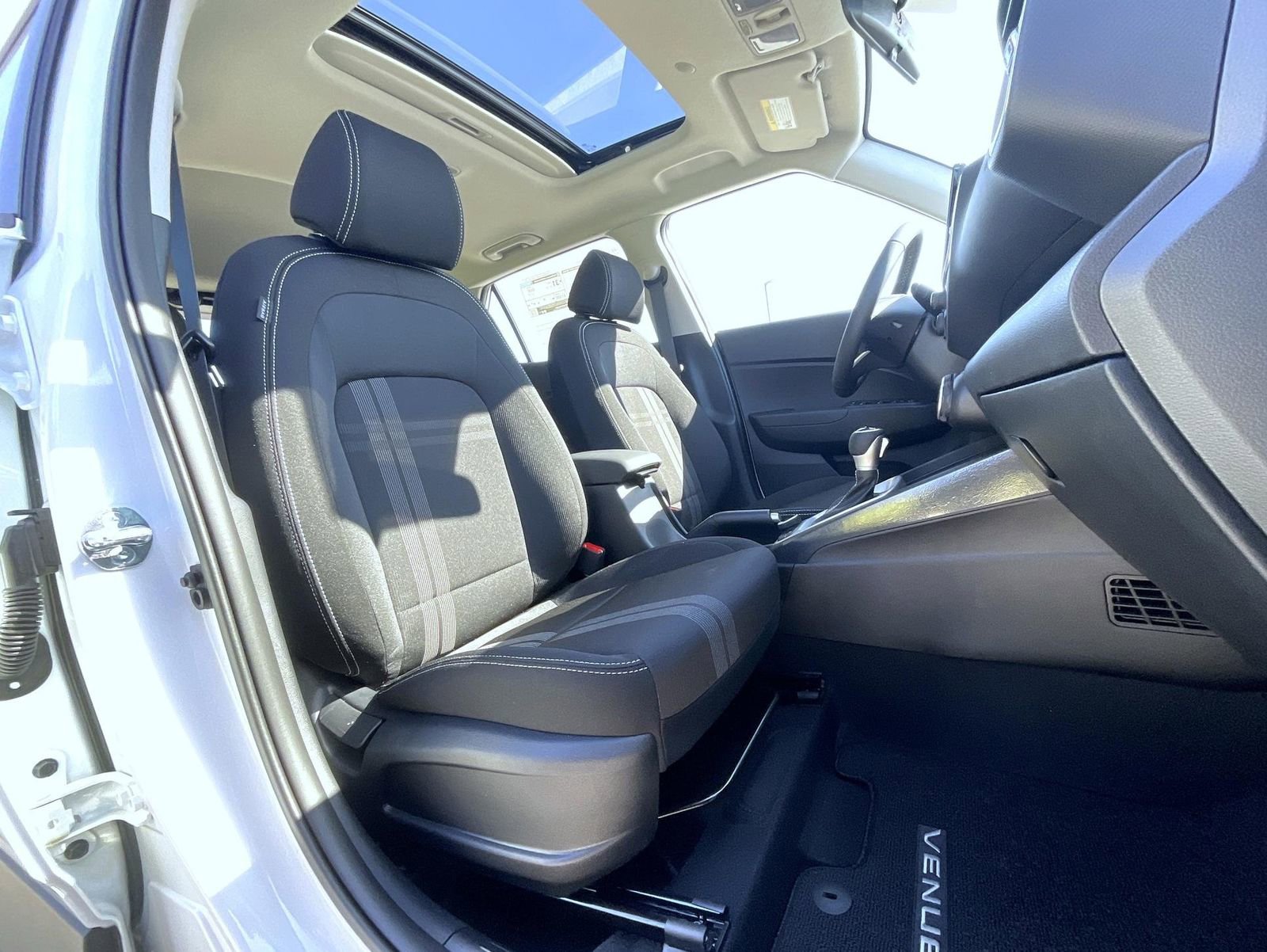 New 2026 Hyundai Venue SEL FWD image 16